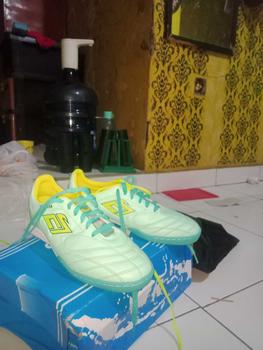 Product Review of Fromzero - Sepatu Futsal Starkia Revolted IN Aqua Stabilo from Y**x 2