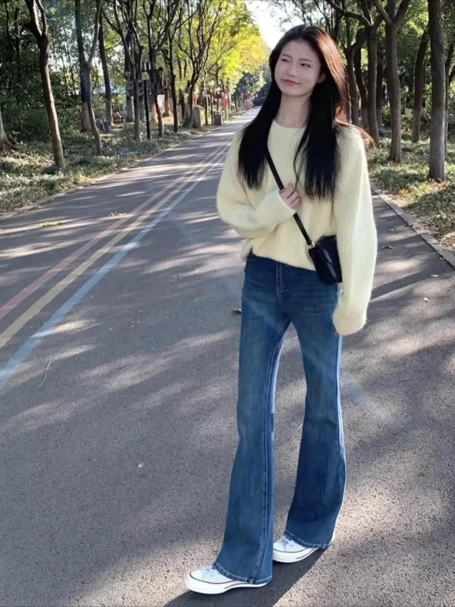 Kivi Garment Jeans Cutbray Wanita Highwaist Jeans Cutbray Stylish, Cutbray Denim, Sentuhan Flare Klasik,Celana Wanita, Celana Panjang Stretchy (Melar)