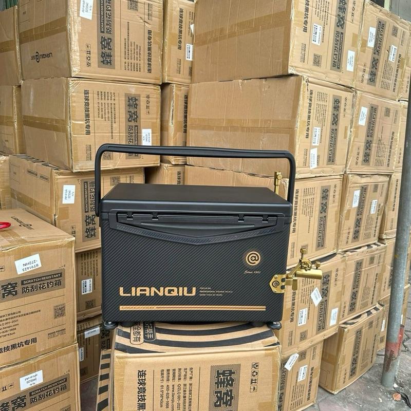 THÙNG LIANQIU 520G FULL PASS INOX bản kỉ niệm 30 năm pass gắn sẵn tay phải phụ kiện câu cá