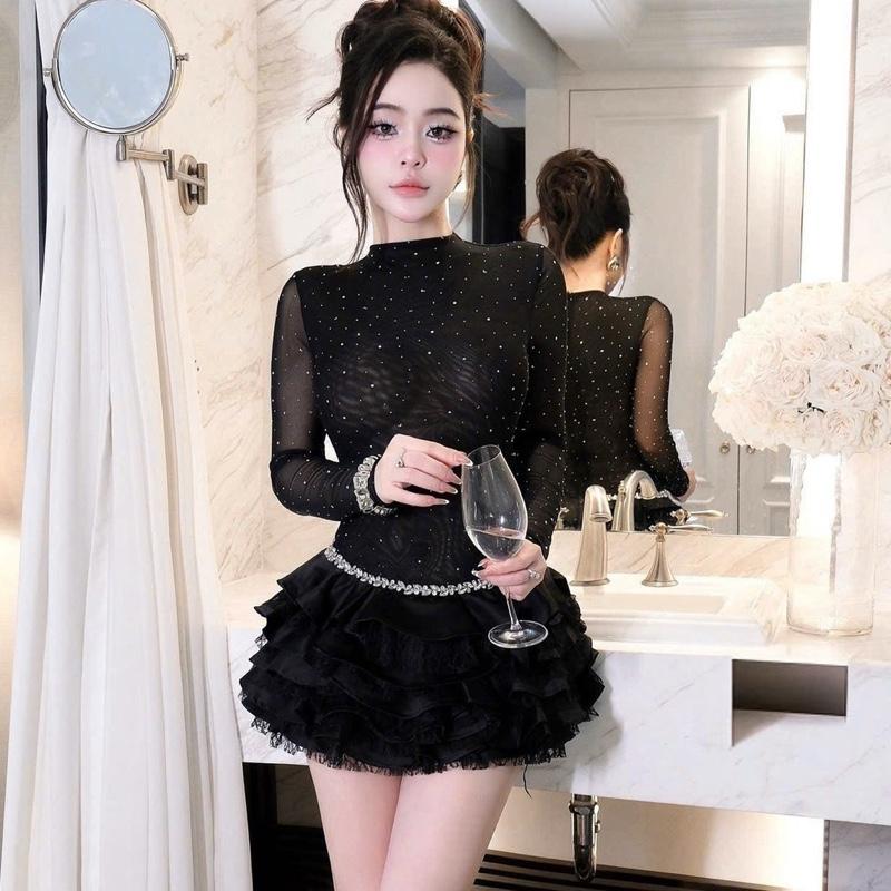  Váy thiết kế tay dài đính đá chân tầng phối ren dáng ngắn 5d246 