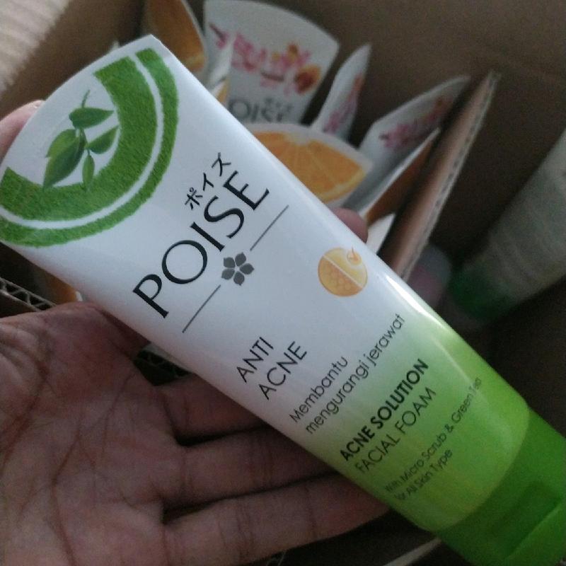 poise facial foam 100gr sabun pembersih muka 4