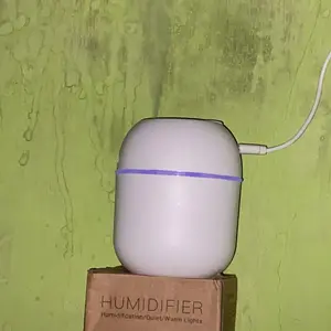 Vinkkatory Mini Air Humidifier Aromaterapi Diffuser LED Light 220ml - White Humidifer Difuser Aromatherapy oil Kabel