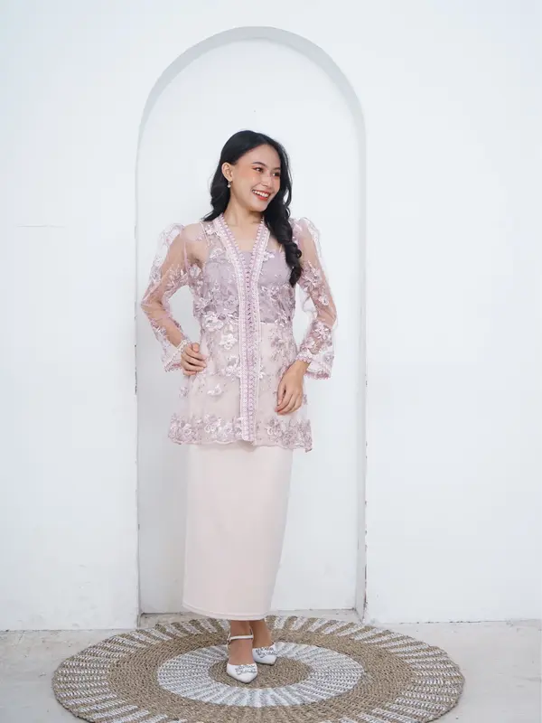 Elnisha Boutique - Outer Dahlia (Outer Modern Wanita Kekinian Kebaya Modern Tunangan Kebaya Lamaran) 1