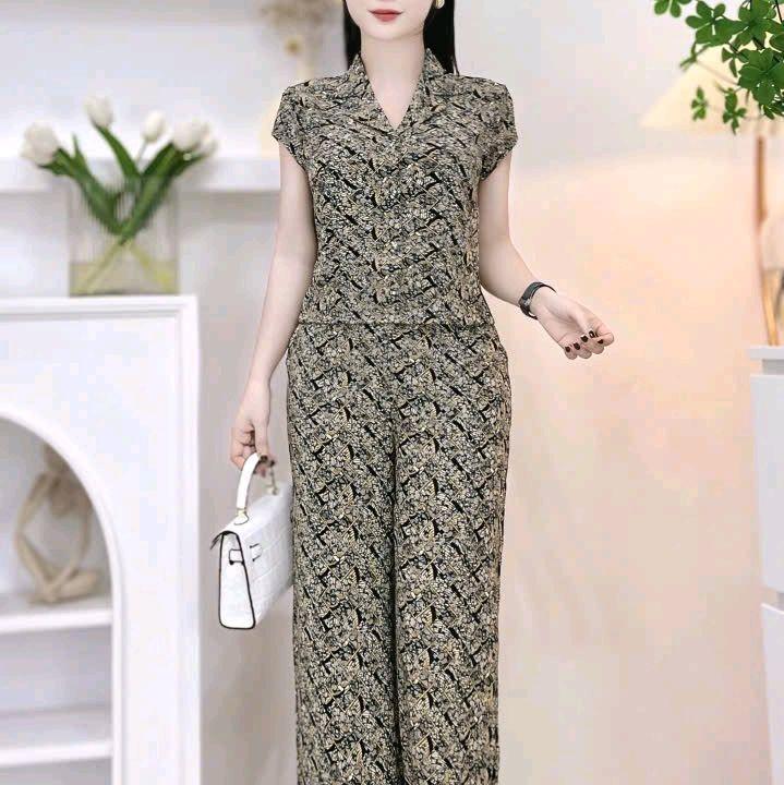 Bộ đồ nữ chất vải lụa Hàn dành cho chị em 0