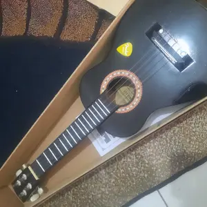 UKULELE SENAR 4 NYLON MURAH (PACKING KAYU)KAYU HADIAH Gitar