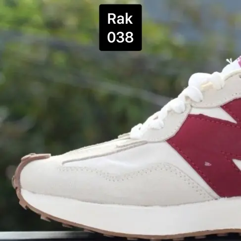 Sepatu sneakers pria dan wanita 327 kode rak 038