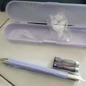 Alat Pembersih Telinga Korek Kuping Lampu Senter LED Kaca Pembesar Ear Removal Kotoran Pembersihan wax baterai dan box