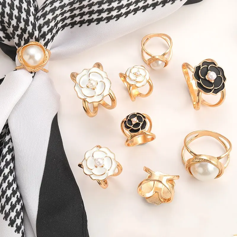1 piece of Multifunctional Alloy Scarf, Shawl, Silk scarf Buckle, Clothes to Wear, Matching Accessories, Fashionable Coat, Waist Belt, Pearl Rhinestone Buckle Ring