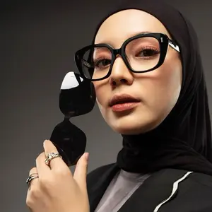April Eyewear X Husna Clip On Amy Kotak Bold Terlaris