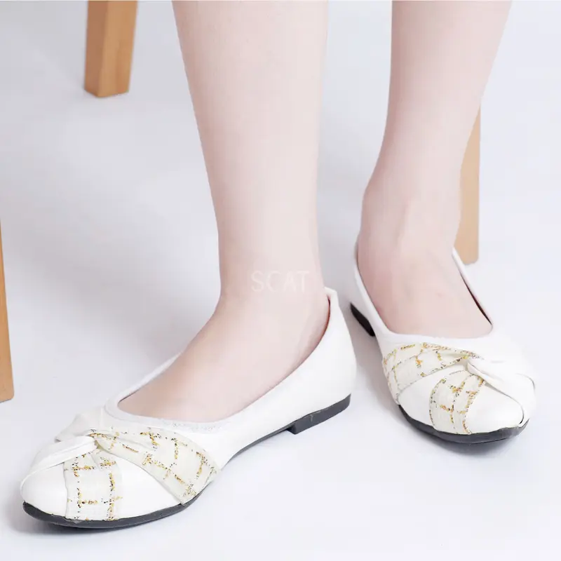 SCAT Elena Flatshoes Wanita Sepatu Kerja Sepatu Casual 3