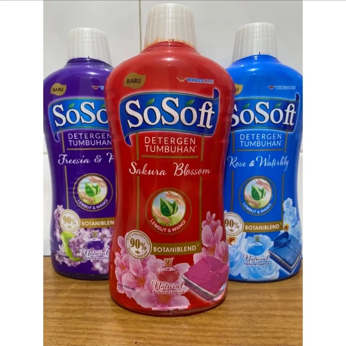 Sabun detergen cair sosoft botol 700ml