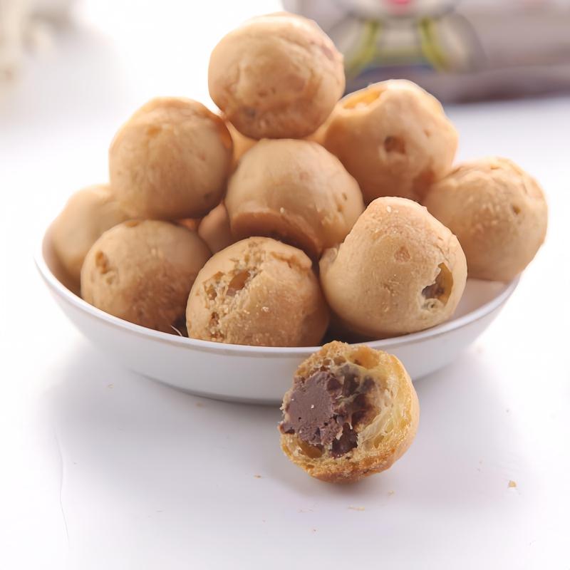 COD Soes Coklat Cokelat/strawberry/ 500g/1kg /Update kemasan terbaru / merek baru/Malona/ mix rasa/halal Kue Sus Kering Isi soes coklat lumer 1 kgr Enak Murah （Cemilan keluarga, cocok untuk dewasa dan anak-anak） Chocolate Food Makanan Snack Manis 8