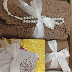 Paket Lengkap B / Hampers Mukena Sajadah Tasbih Quran Seserahan 1 Set Gift Box Hadiah kado cewe Ulang tahun nikahan wisuda lebaran ramadhan Wedding hari Guru Ibu cewek pacar Istri teman pernikahan anniversary sempro sidang Idul fitri Seperangkat sholat