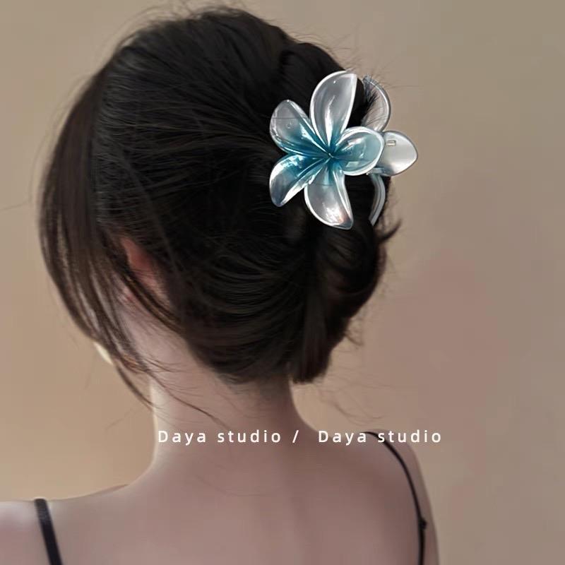 Jepitan Rambut Bunga Kamboja / Korean Flower Hair Claw 4