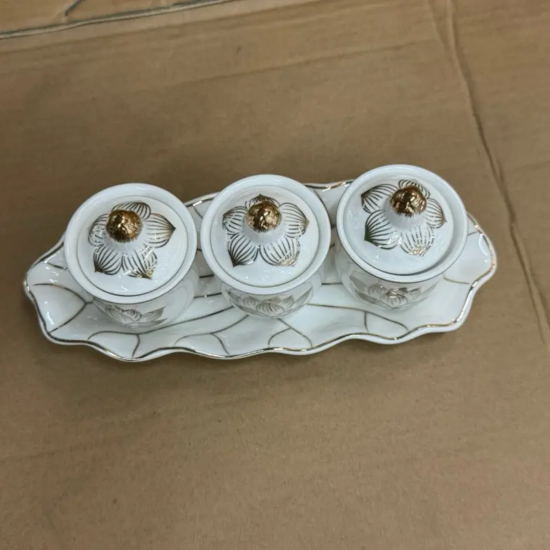 ly nước sen bạch ngọc trưng bàn phật, ông bà 3