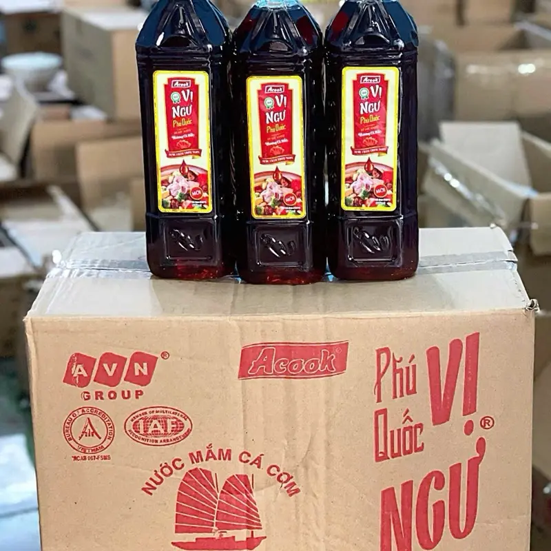 COMBO 3 CHAI NƯỚC MẮM CÁ CƠM PHÚ QUỐC VỊ NGƯ CHAI 900ML