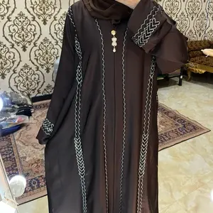 ABAYA AISYAH ORI MADINAH INCLUDE PASHMINA Dengan Desain Elegan dan Detail Bordir Cantik