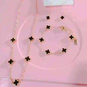 Set Aksesoris Wanita Bahan Titanium Anti Karat Tidak Luntur