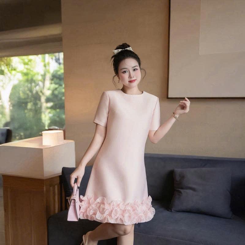 Đầm Bigsize ELLY - MOLY chất liệu Tafta cao cấp, Form suông phối hoa bèo, tôn dáng, che khuyết điểm, sang trọng