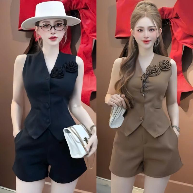 Sét bộ nữ tuyết mưa thiết kế áo cộc tay cổ chữ v cài nút thật kèm bông mix quần đùi ngắn sang chảnh dành cho các nàng diện đi chơi. set đồ bigsize đến sang chảnh