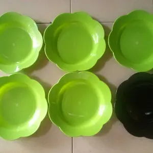 Piring Makan Plastik Motif BUNGA Anyaman Satuan (1 PCS)