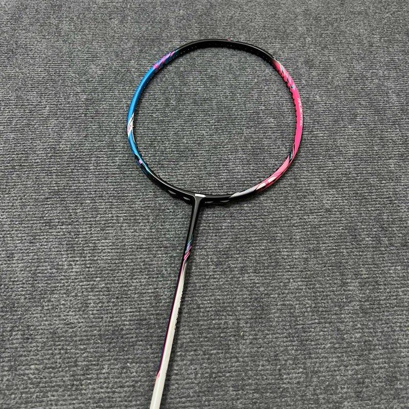 Vợt cầu lông  HBT 8k căng max 13kg căng cước sẵn 11kg tặng kèm 1 quấn cán 1 túi đựng vợt