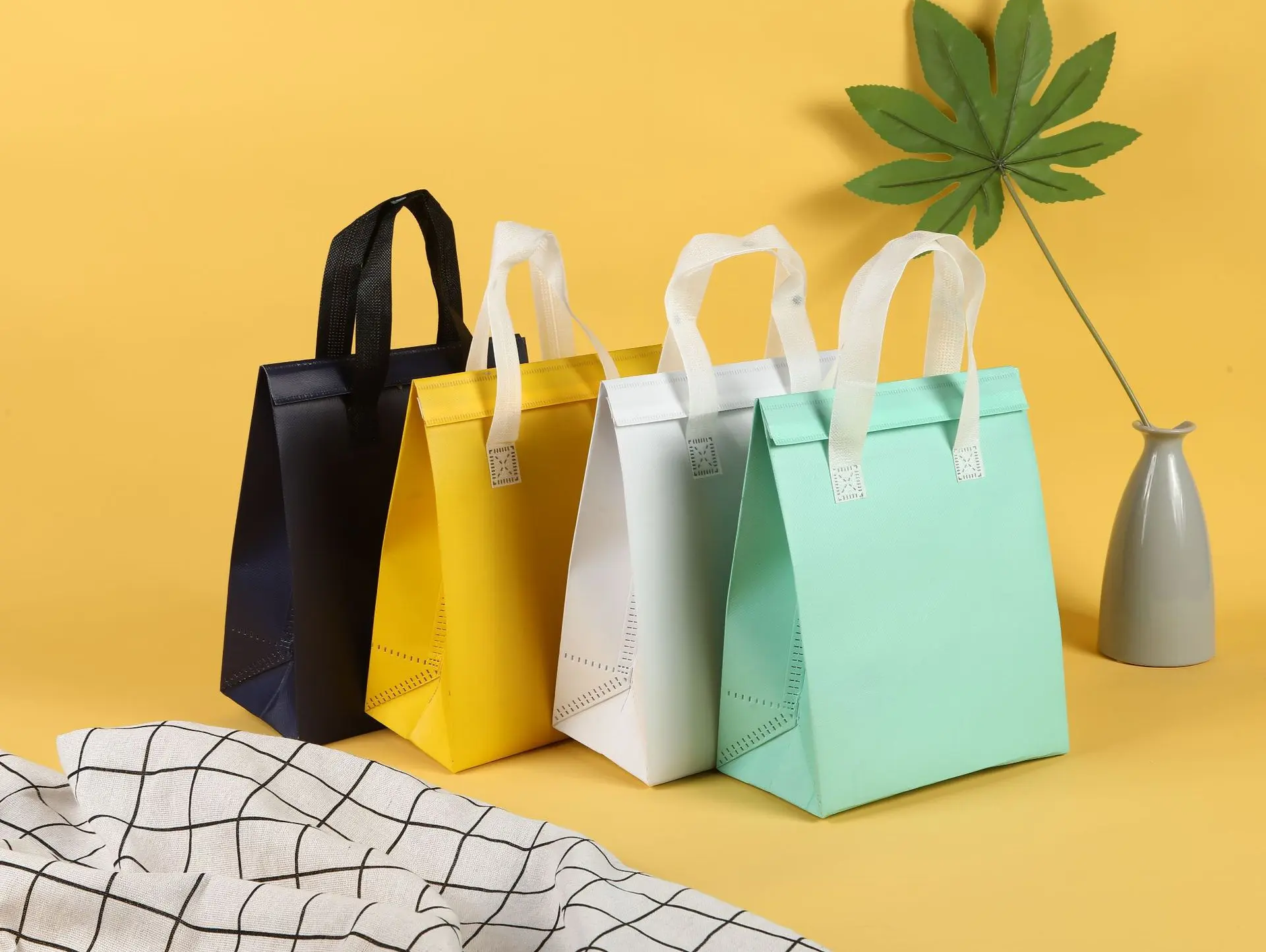REUSABLE Thermal Alumunium Isulated TOTEBAG Tas alumunium cooler bag penahan panas dan dingin untuk Frozen Food tastahandingin 24jam