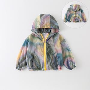 SCBEBEタイダイUVカットジャンパー 軽量通気素材 レインボーカラー渐変デザイン 3歳〜12歳