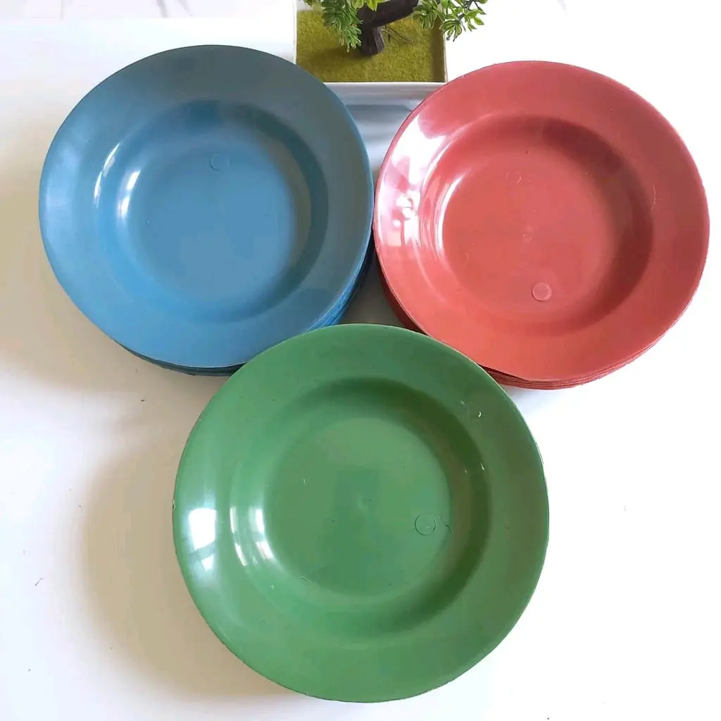 Piring Makan Plastik 21cm ( isi 12 Pcs)