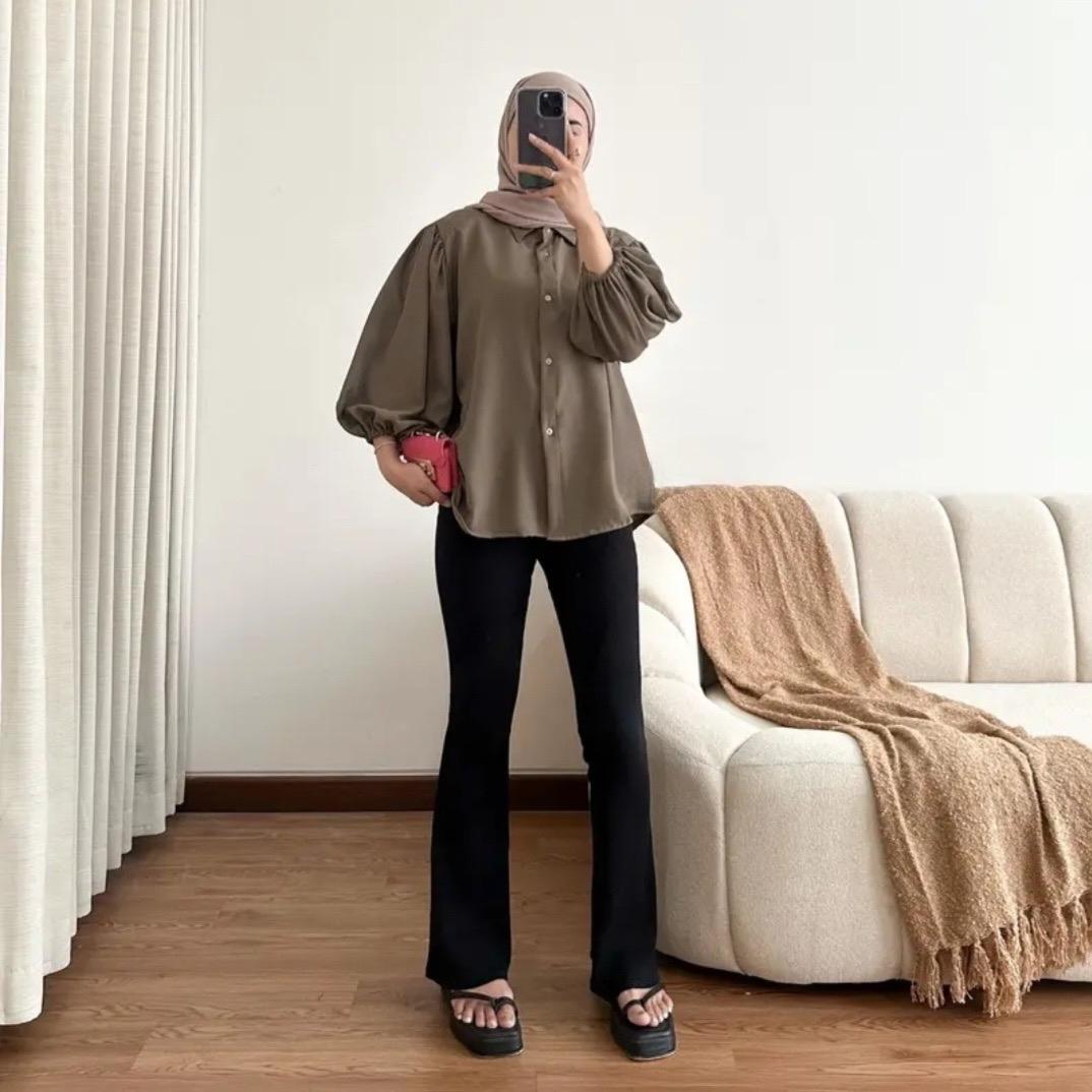 Zea Puffy Blouse Shakilla Polos Atasan Kemeja Wanita Lengan Balon Casual Bahan Lembut Premium Warna Variasi Terbaru