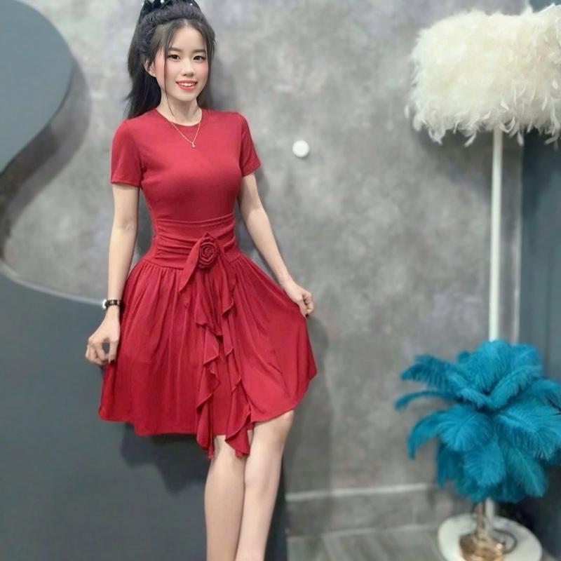 [Phát hành gần đây] Đầm Xoè Dáng Ngắn Tôn Dáng Kết Hợp Hoa Hồng Eo Dễ Thương