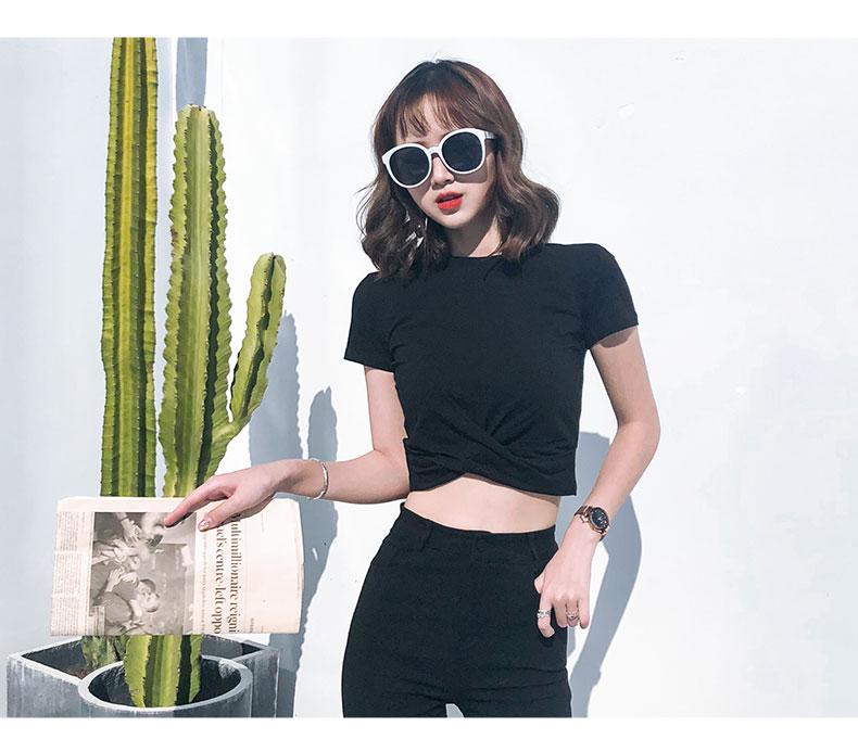 Product Introduction of Black T-shirt women's short sleeves, short high waist, with high net celebrity, small summer dress, crop top, INS super hot 9