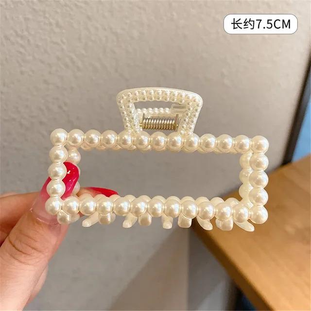 Product Introduction of Elegant Pearls Beads Hairpin for Women Fashion Geometric Hair Claw Barrettes Headwear Ponytail Hair Clips Hair Crab Accessories 9