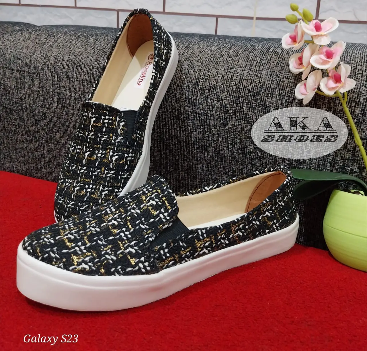 Sepatu Slip On Wanita RJ92 HITAM Trendy Terbaru