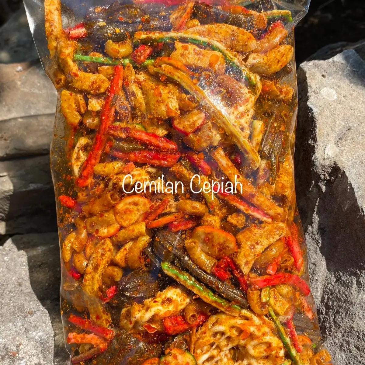 Seblak Campur Pedas / Basreng/ Kerupuk jengkol/Makaroni/Pedo/Beton/Kerupuk mix 500 gram