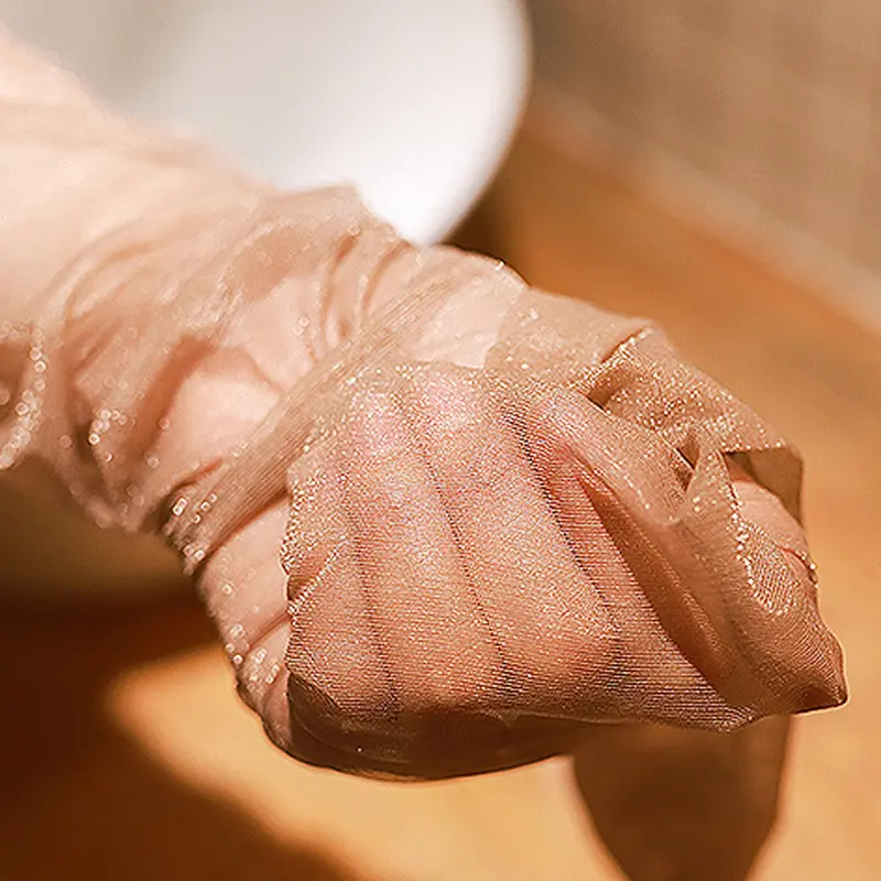 Pearlescent Silk Stockings, Tất thể thao mỏng 6