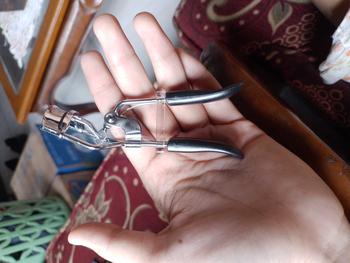 Product Review of MAANGE 1 Pc Penjepit Pelentik Bulu Mata MAG3008 Merah Eyelash eyelash  curler penjepit  bulu from i**_ 1