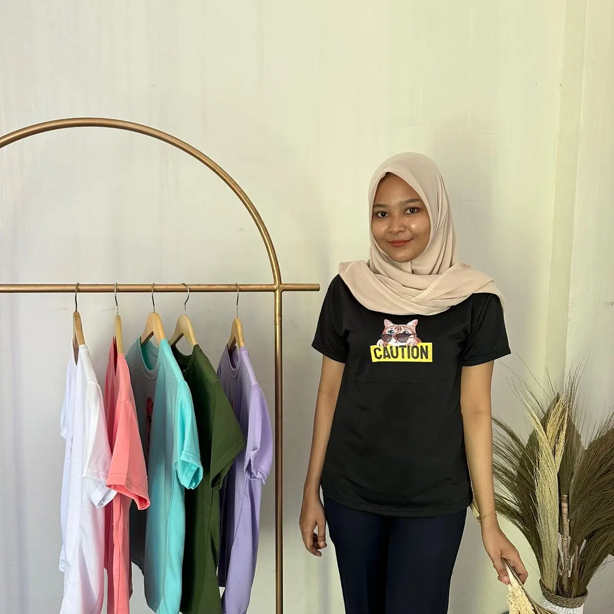Kaos wanita super lembut murah Nyaman Santai Atasan Polos