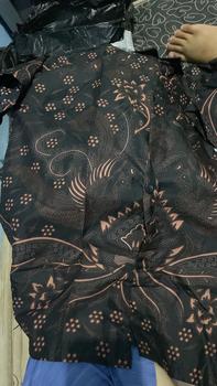Product Review of FRONT CHOICE - TERBARU COUPLE SWEET BATIK COUPLE AYAH DAN ANAK LAKI LAKI - BATIK PRIA LENGAN PANJANG WARNA HITAM MOTIF SENTANI TERLARIS from O** a** F**🦔 0