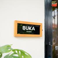 Gambar Sign Buka Tutup Kayu Stiker Akrilik Dekorasi Cafe - INPI HOUSE - 23 x 11 cm dari INPI HOUSE Official Kota Bandung 1 Tokopedia