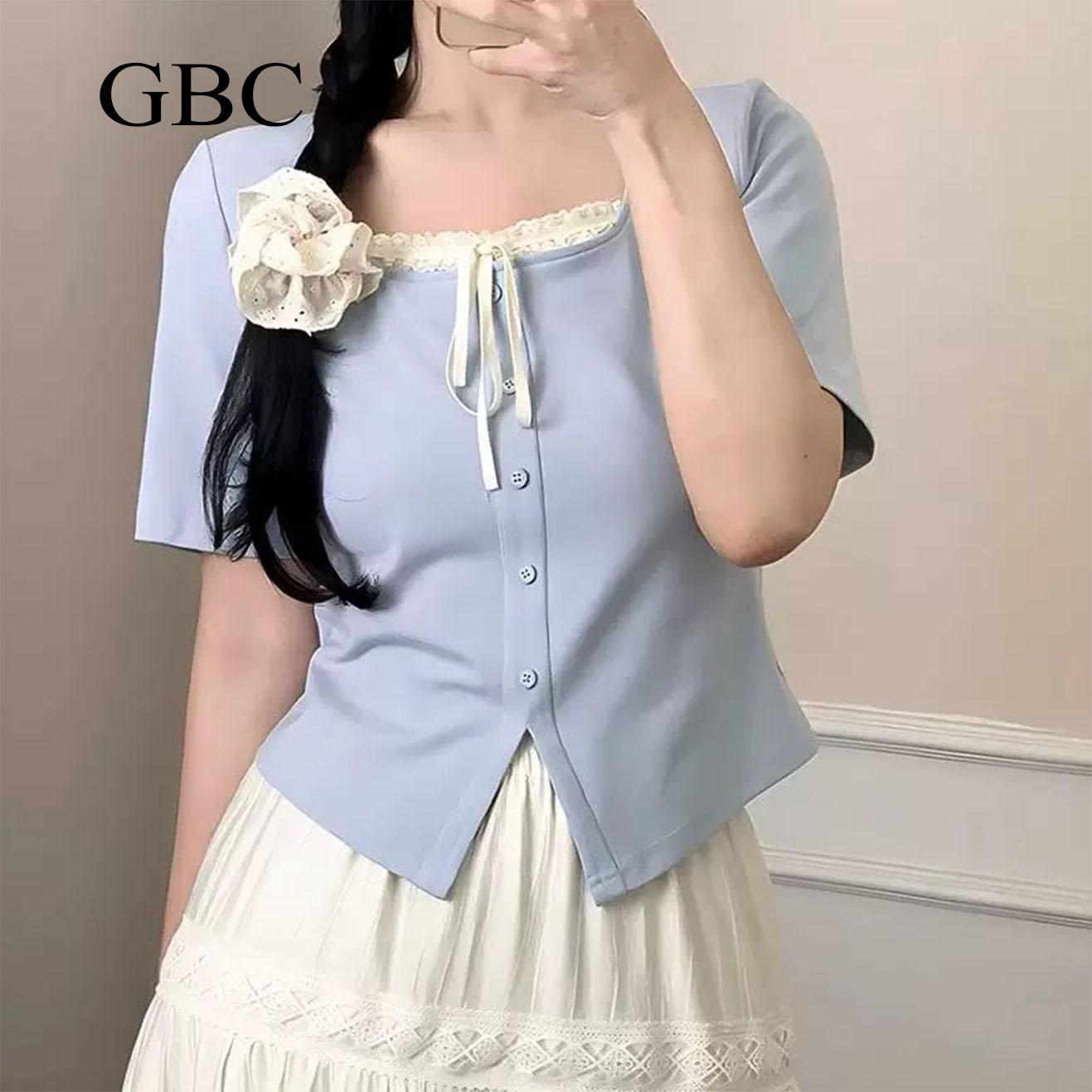 GBC พลัสไซส์ เสื้อยืดแฟชั่น คอแต่งลูกไม้ผูกโบว์ ผ้ายืดหยุ่น ระบายอากาศ ไม่ร้อน