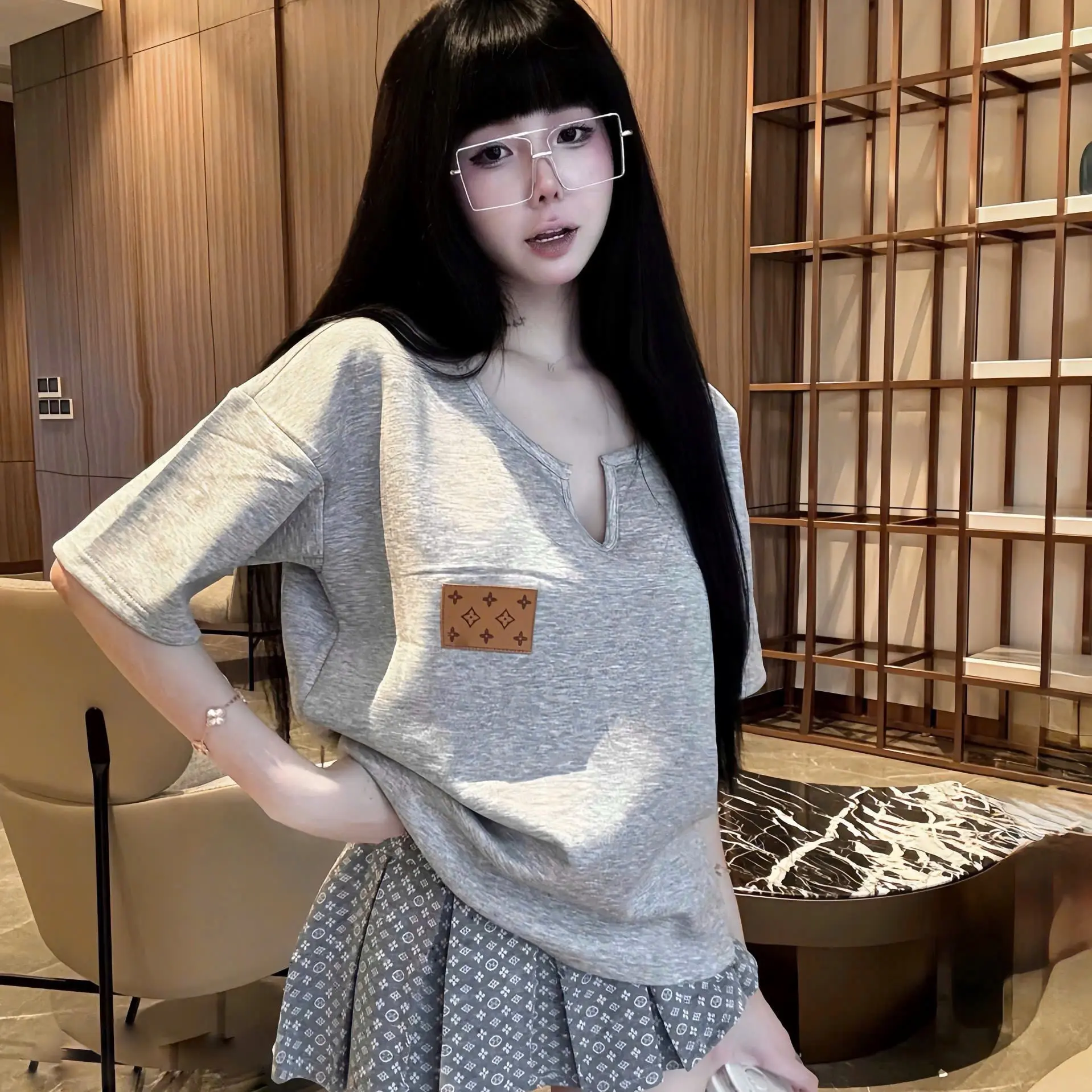 Set bộ cộc mì áo túi da cổ V chân váy xếp ly 2 MÀU HỌA TIẾT SIÊU HOT Top Women