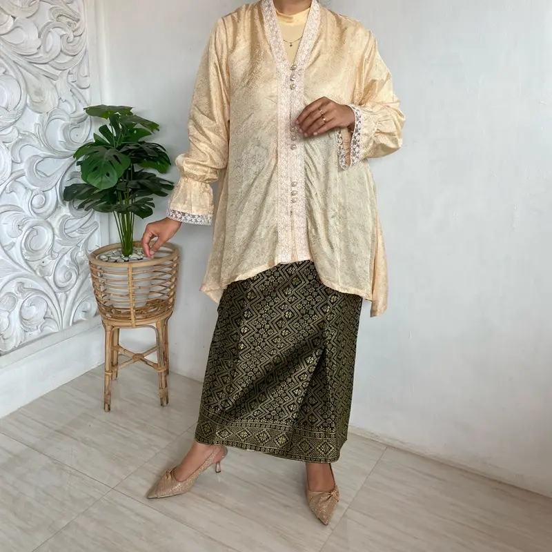 Kebaya naya viscouse semi sutra 0