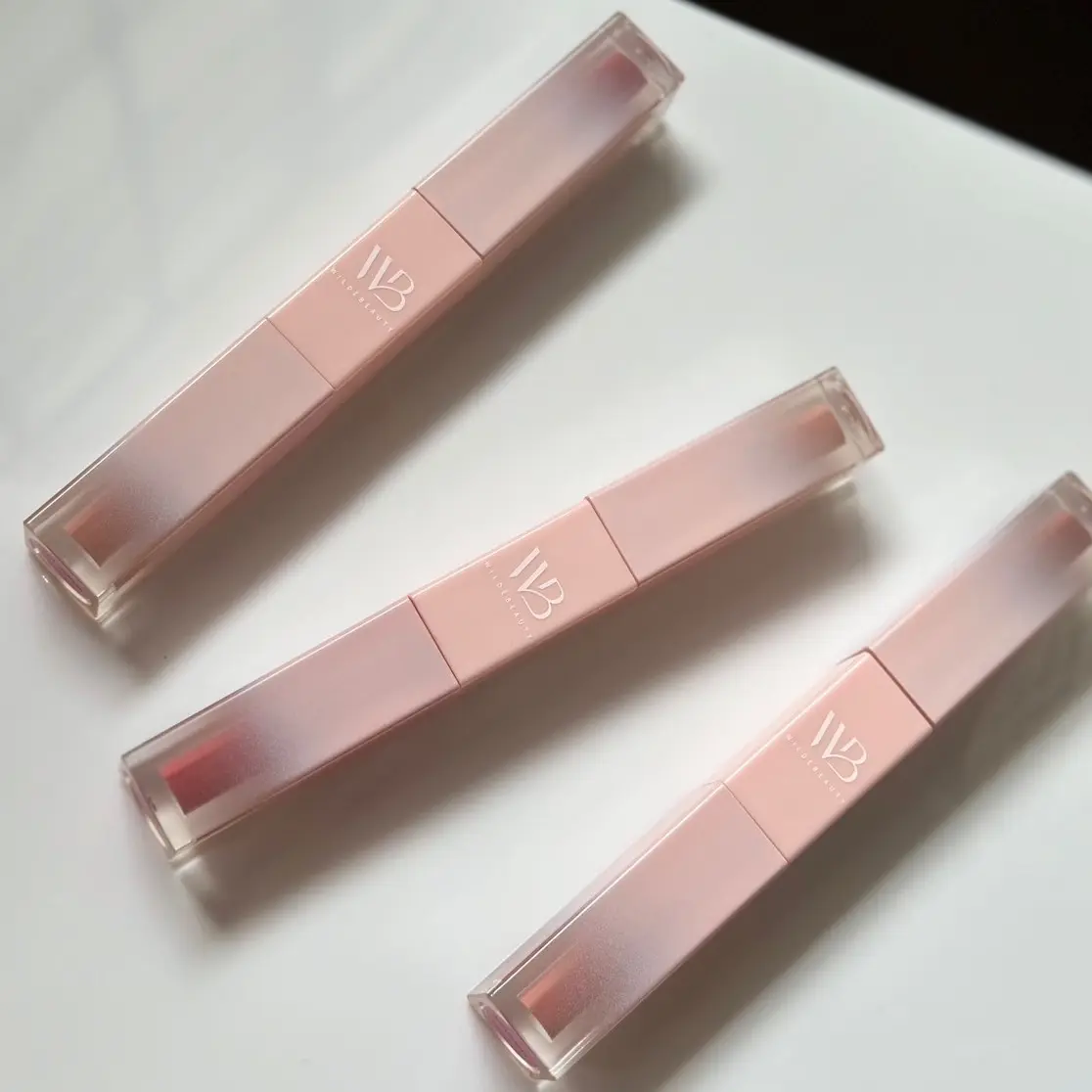 VINYL GLASS FINISHED LIPGLOSS