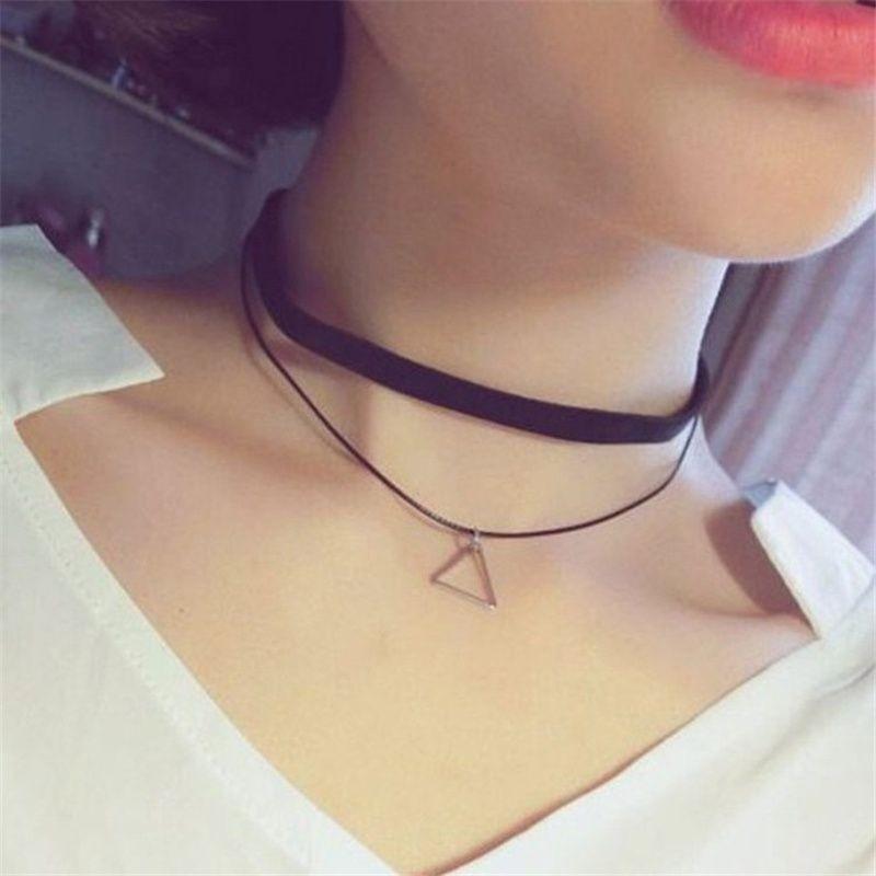 Black Double Layer Triangle Velvet Choker Necklace Kalung Segitiga Multilayer Dua Lapis Rantai Tali 5