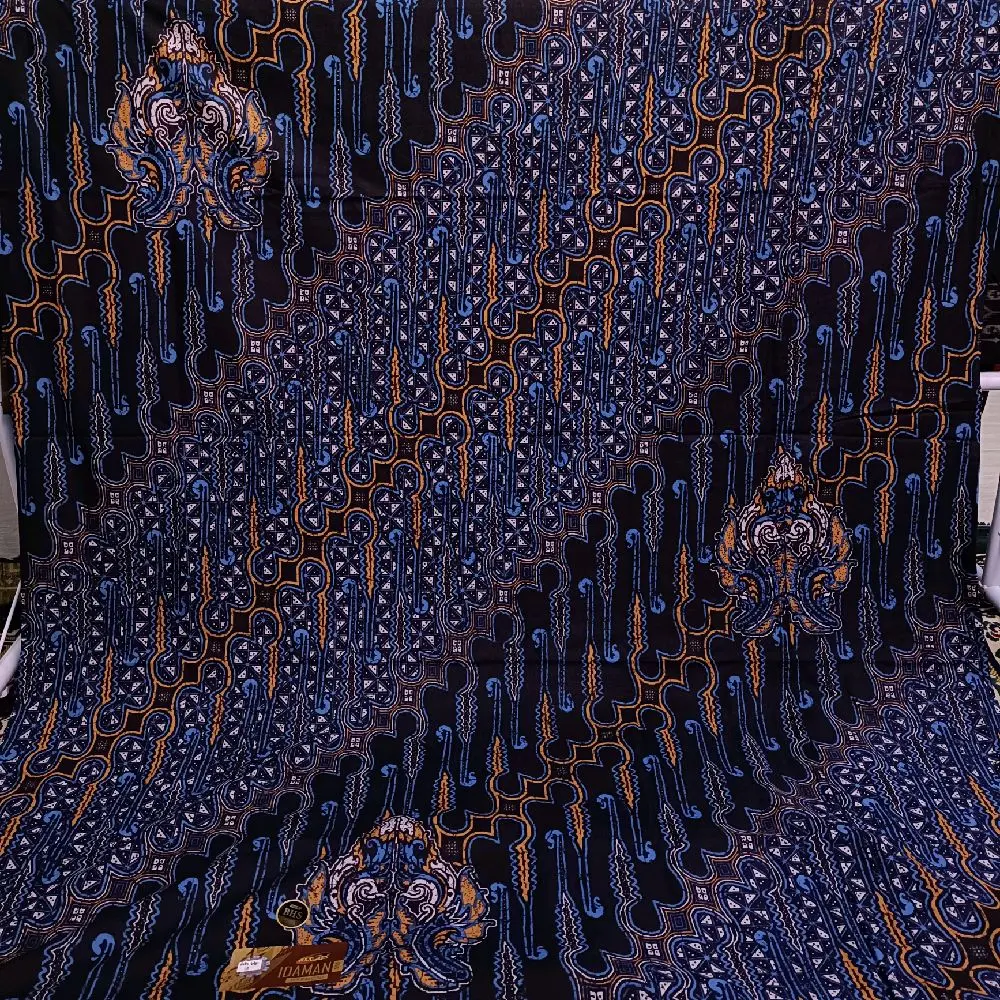 SARUNG BATIK ATLAS IDAMAN 555 MOTIF BHS Muslim Pria Dewasa SARUNG BATIK ATLAS IDAMAN 555 MOTIF BHS Muslim Pria Dewasa