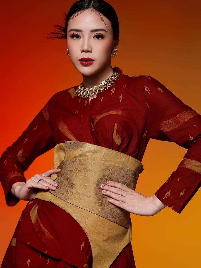 Gambar Gold Fei Vahni Jacquard Obi - S-M dari Oemah Etnik Kota Administrasi Jakarta Selatan Tokopedia