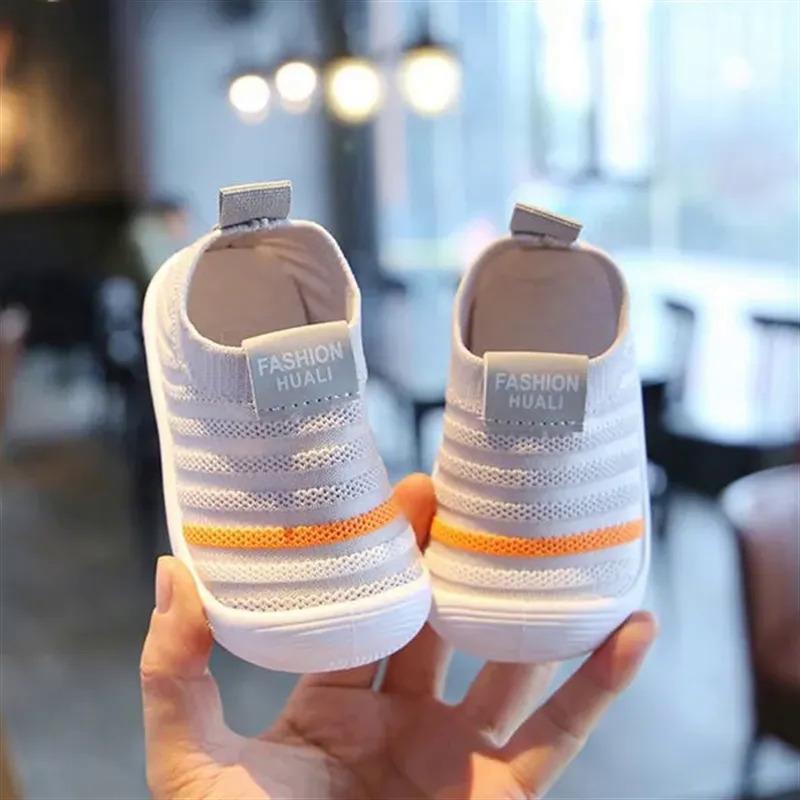Product Introduction of Anti-skid toddler shoes, comfortable for kids and babies, for girls and boys, solid color, fashion, breathable mesh shoes, soft soles, lightweight shoes, shoes socks, for 0-2 years soft sole shoes 25