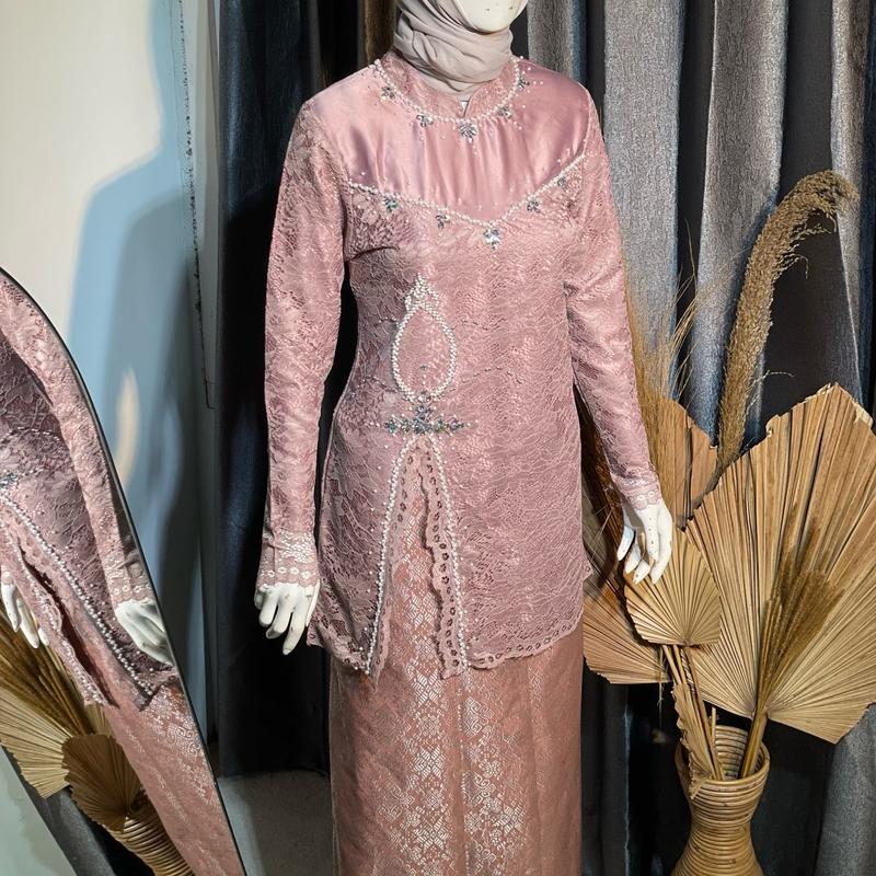 Kebaya Shila untuk Wisuda dan Pesta, Model Terbaru - Dress, Wanita 1