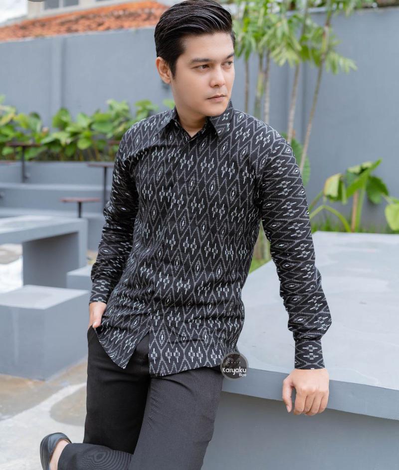 Product Introduction of Baju Kemeja Batik Pria Slimfit Elegant Lengan Panjang Bahan Katun Lembut Nyaman Motif Terbaru Seragam Kerja 2
